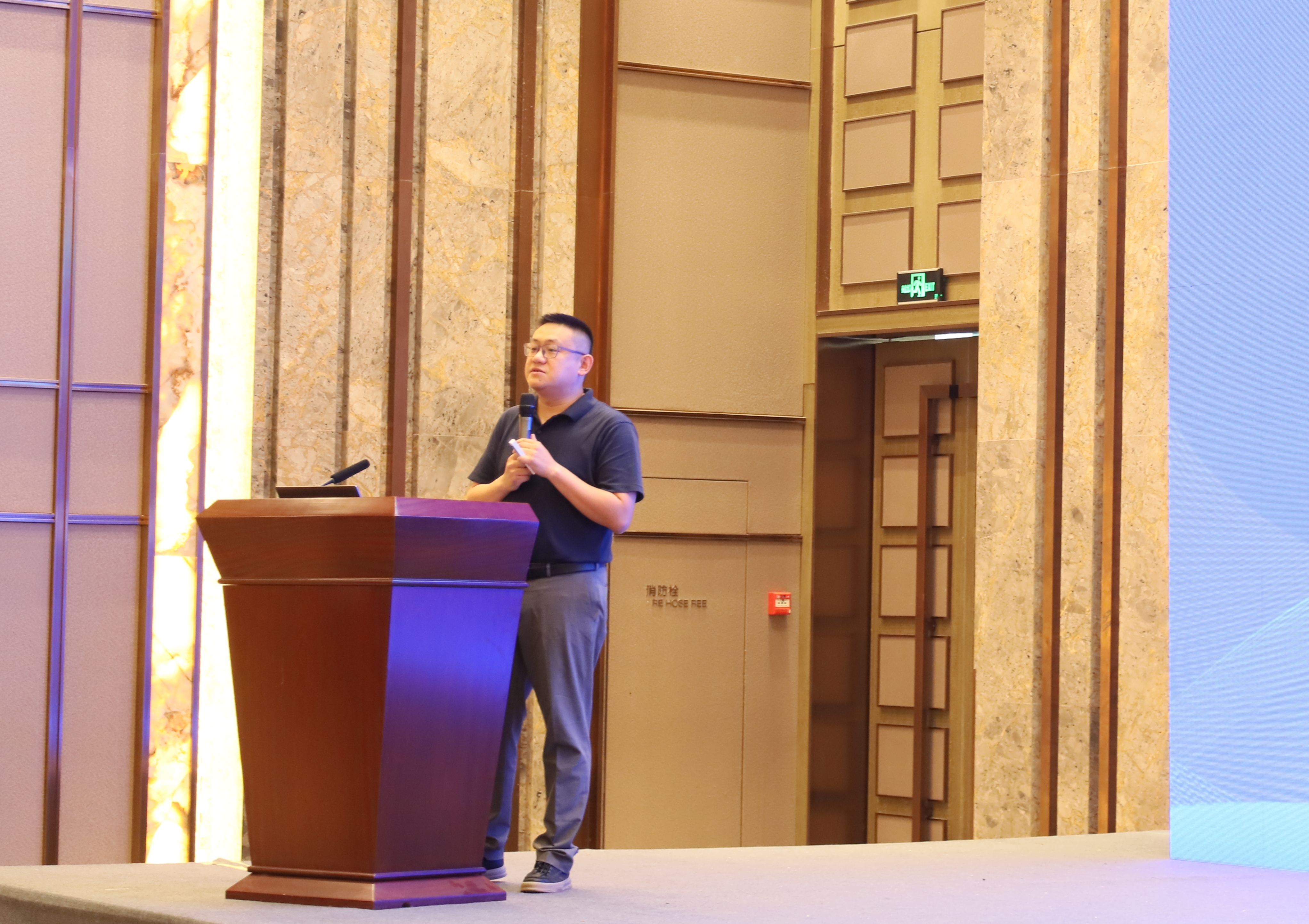 1753684159436420SffA.jpg 周启鹏.JPG